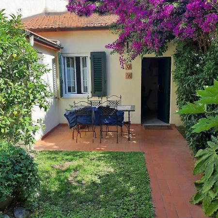 Villino San Martino 350M Dal Mare With Covered Parking Viareggio Extérieur photo