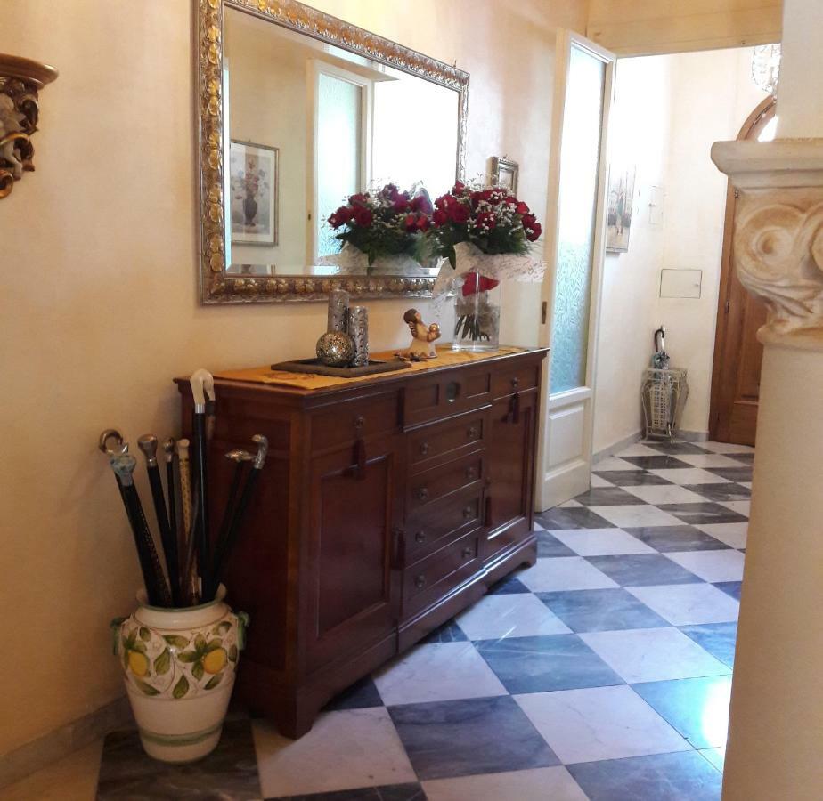 Villino San Martino 350M Dal Mare With Covered Parking Viareggio Extérieur photo