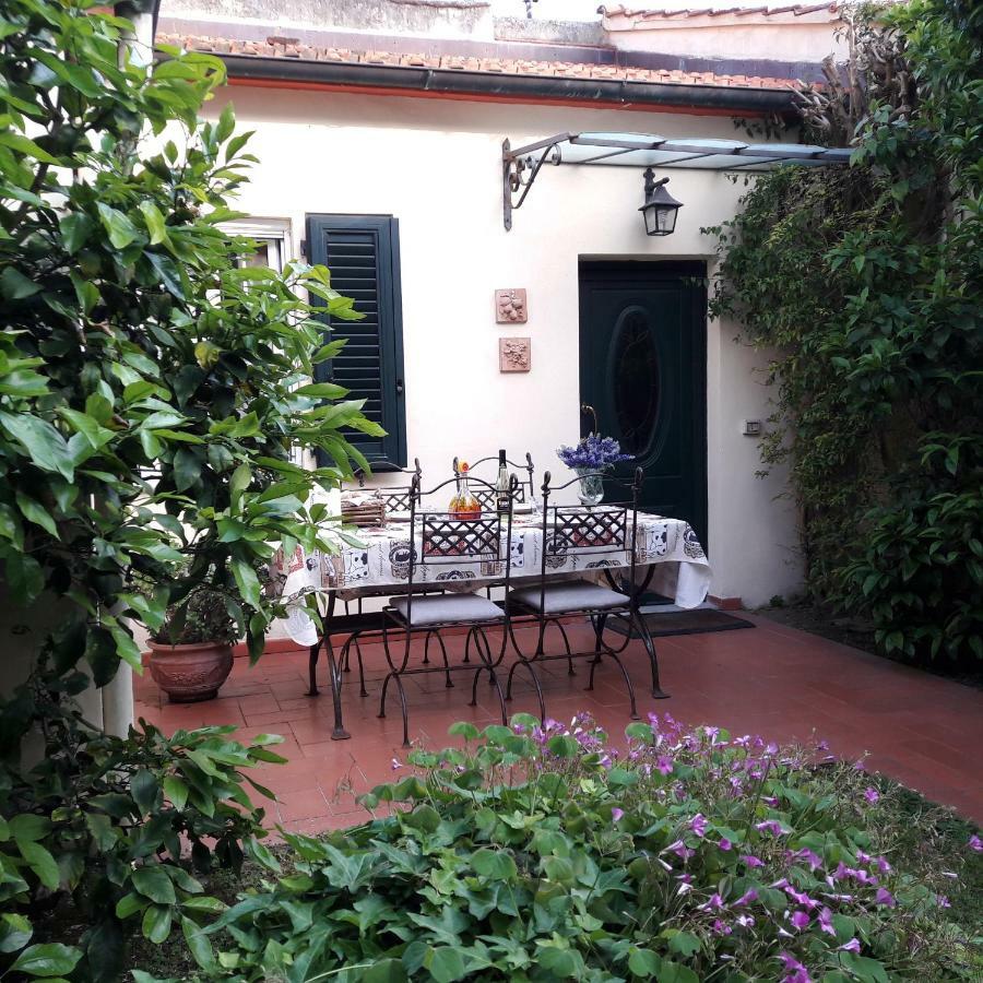 Villino San Martino 350M Dal Mare With Covered Parking Viareggio Extérieur photo